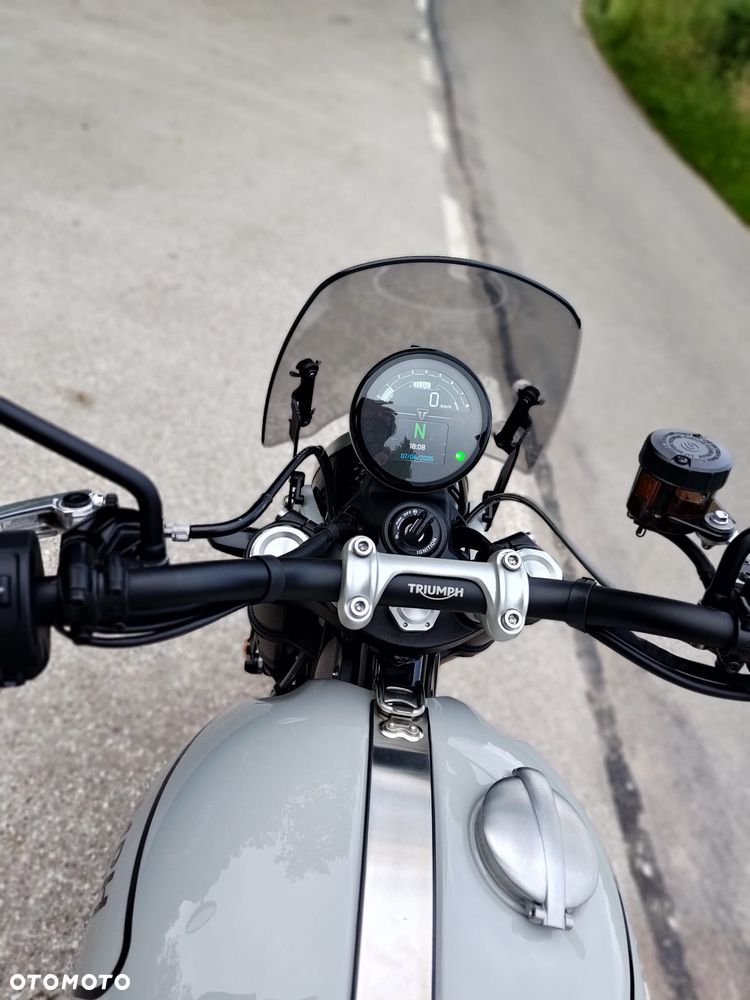 Triumph Scrambler - 3