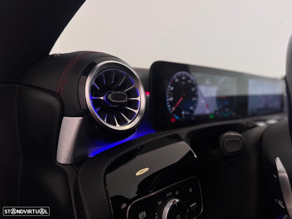 Mercedes-Benz CLA 250 - 17