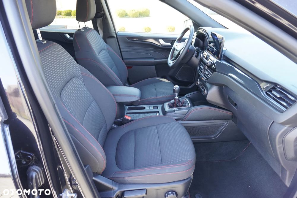 Ford Kuga 1.5 EcoBoost ST-LINE - 21