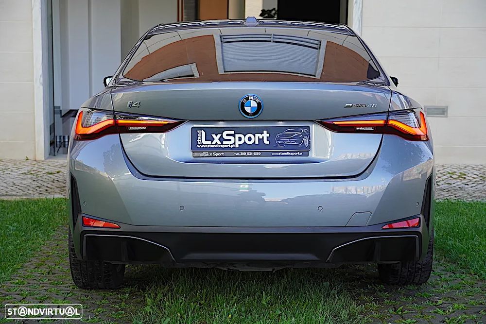 BMW i4 eDrive40 - 38