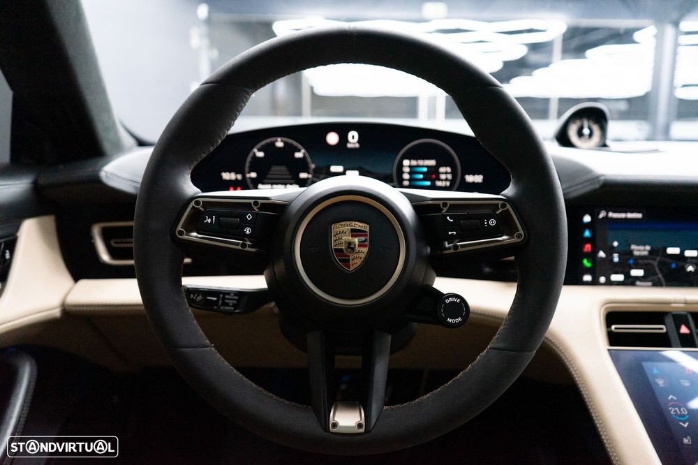 Porsche Taycan Turbo - 45