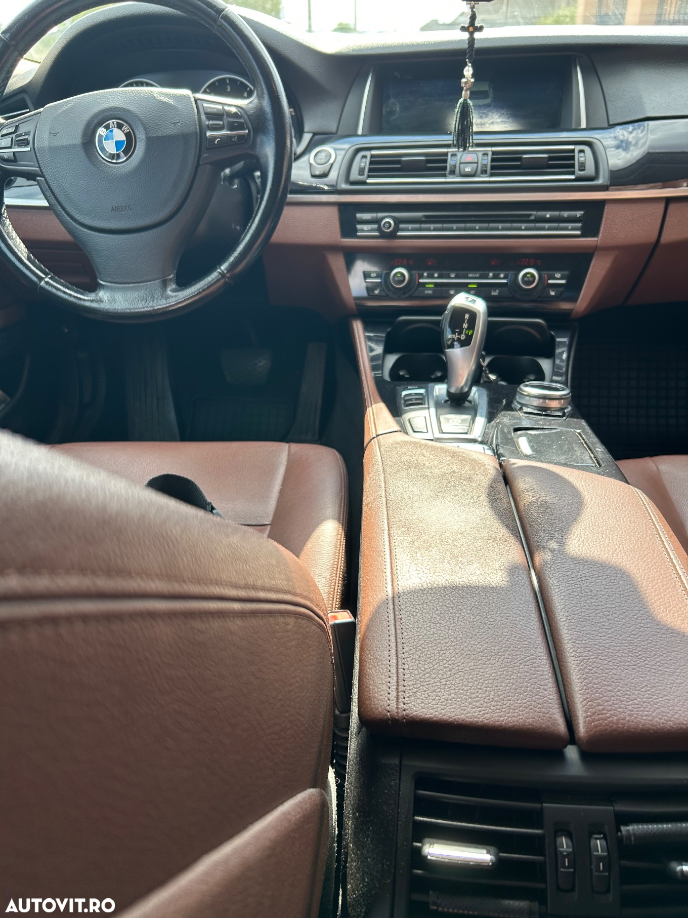 BMW Seria 5 520d xDrive - 8