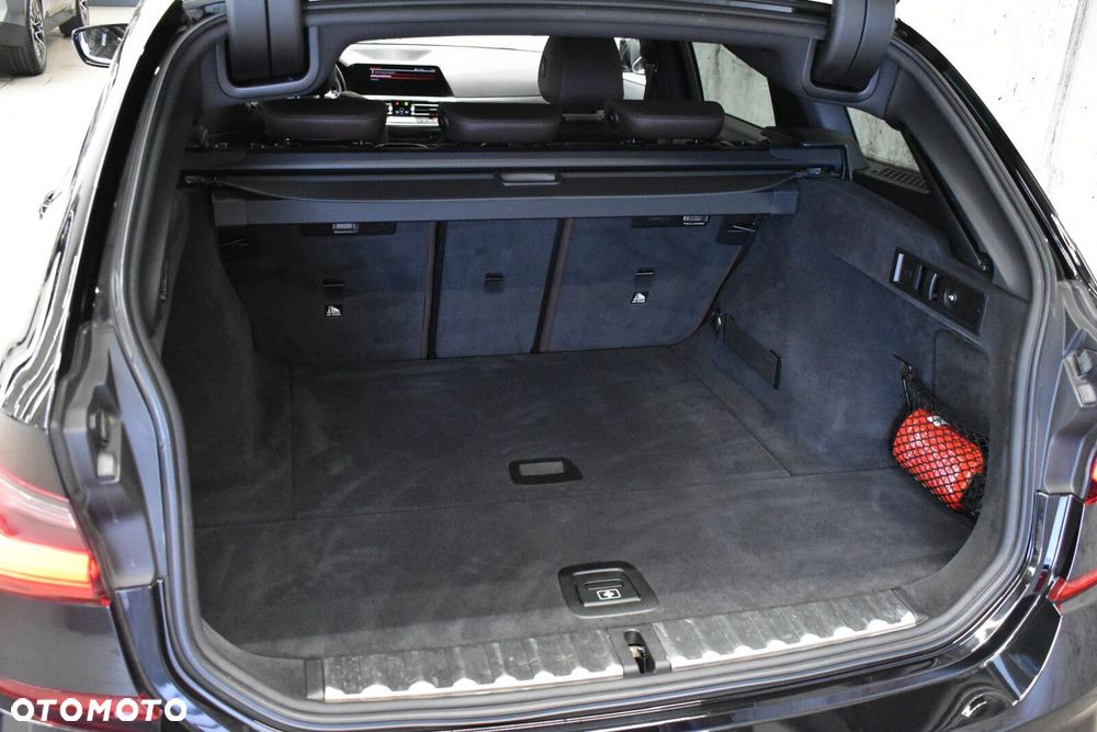 BMW Seria 3 320d xDrive M Sport sport - 23