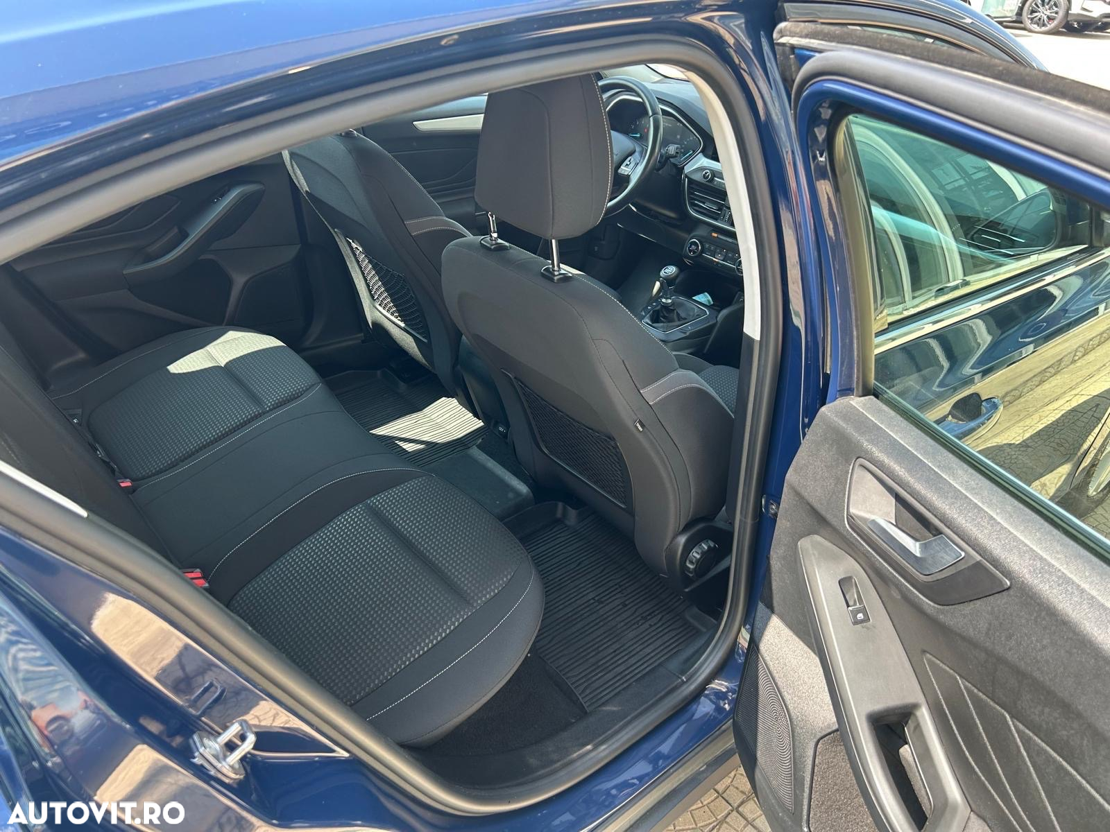 Ford Focus 1.0 EcoBoost Connected - 10