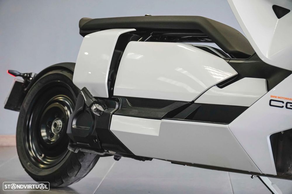 BMW CE 04 - 6