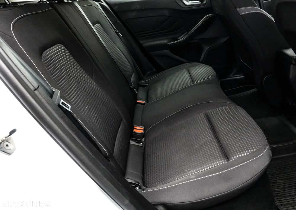 Ford Focus 1.5 EcoBlue Titanium Business - 16