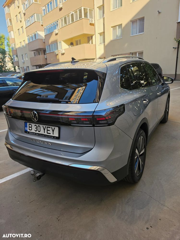 Volkswagen Tiguan - 8