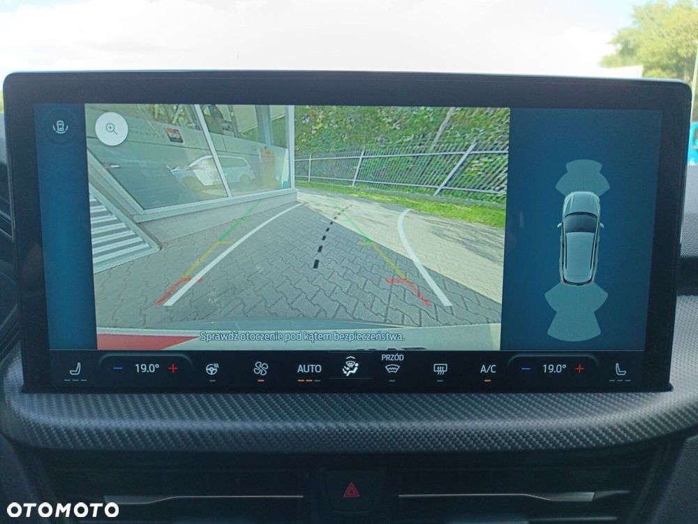 Ford Kuga - 25