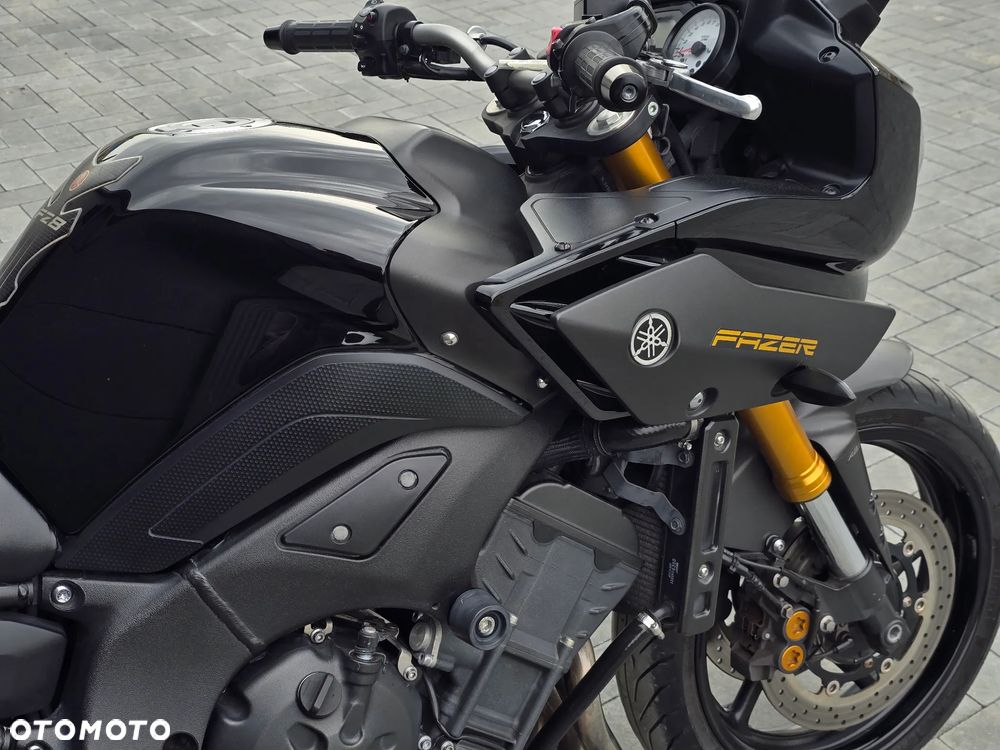 Yamaha FZ8 - 18