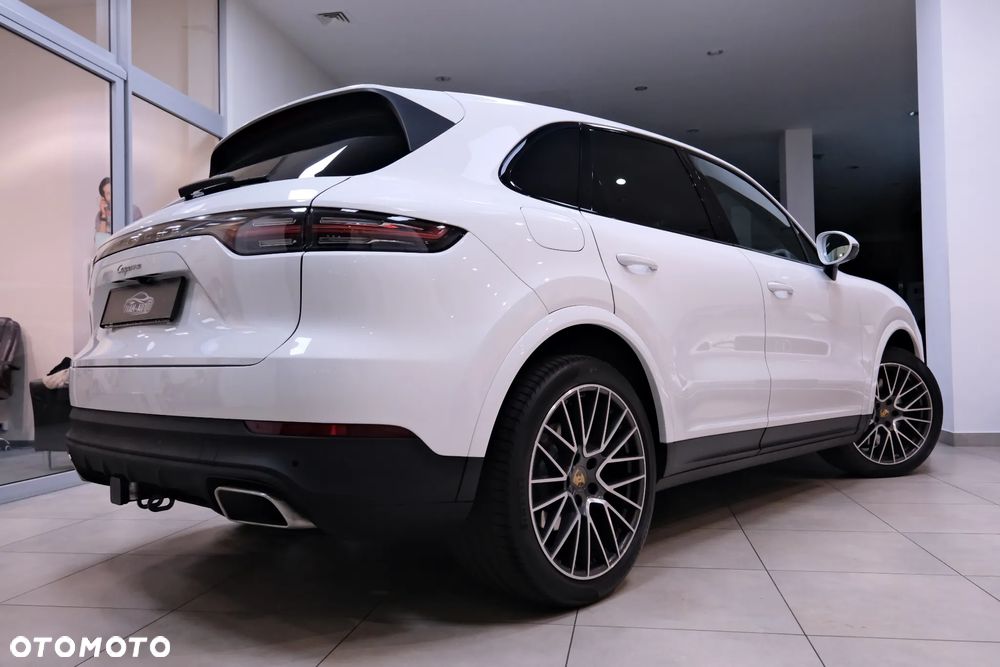 Porsche Cayenne - 15