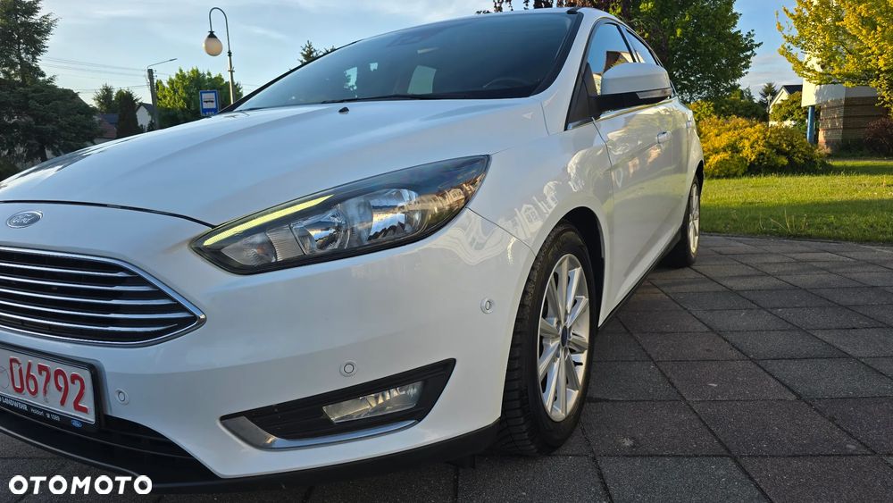Ford Focus 1.5 EcoBlue Start-Stopp-System TITANIUM X - 19
