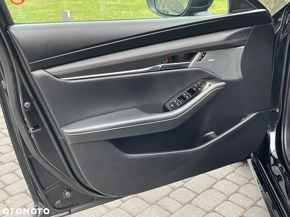 Mazda 3 e-SKYACTIV-G 150 M HYBRID DRIVE EXCLUSIVE-LINE - 30