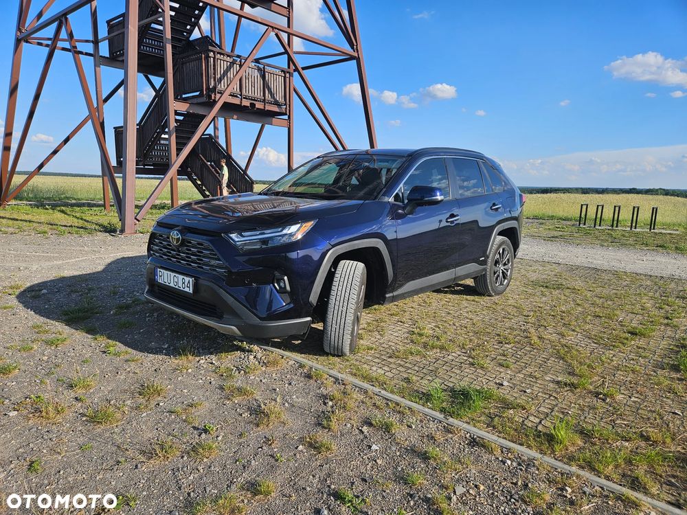 Toyota RAV4 - 1