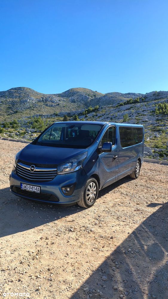 Opel Vivaro - 10