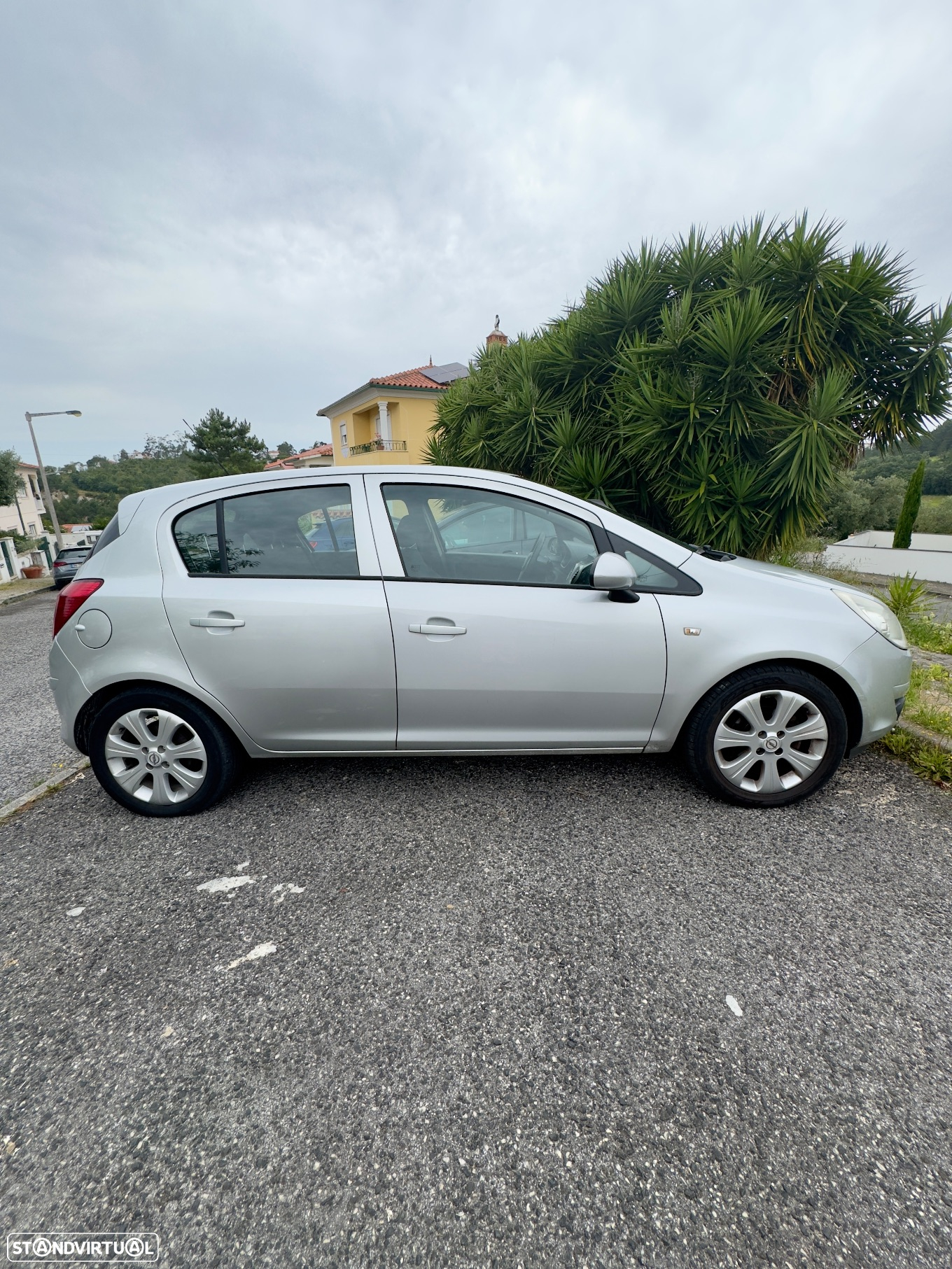 Opel Corsa 1.3 CDTi Enjoy EcoFLEX - 3