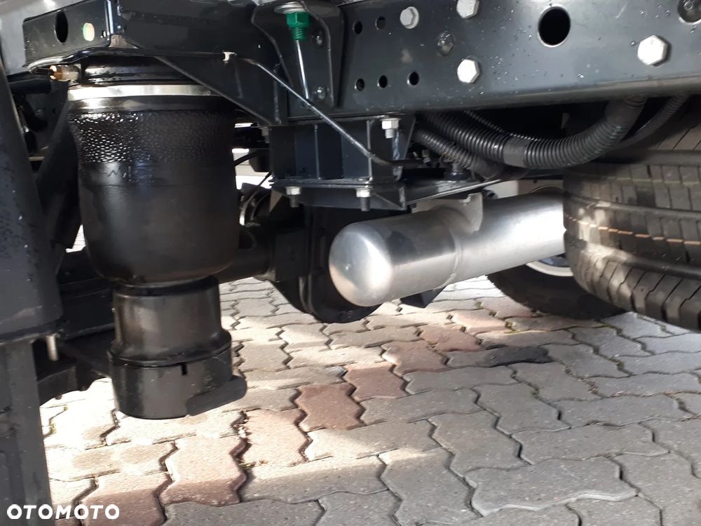 Iveco 35S21HA8/P, zawieszenie AirPro, - 8