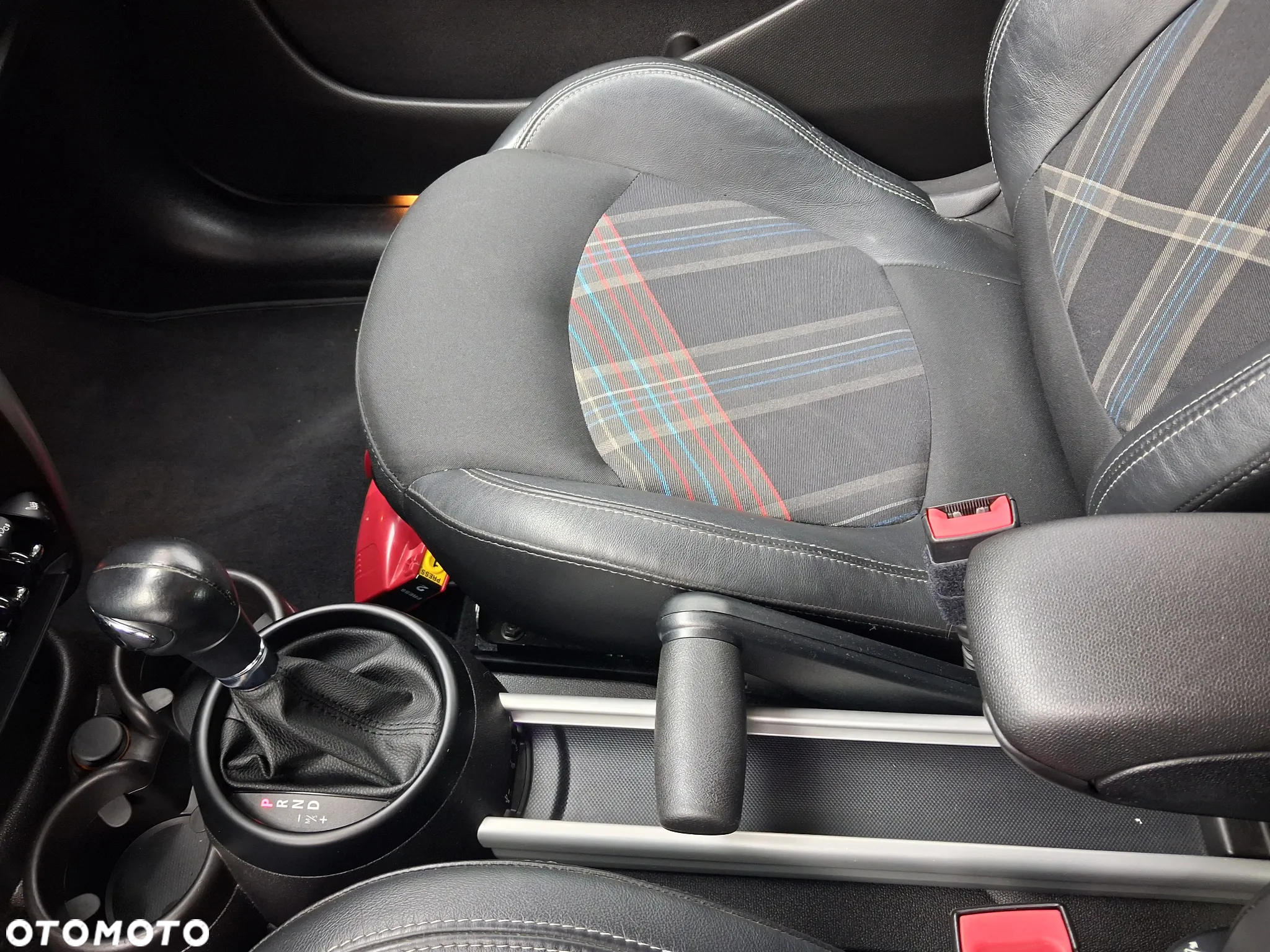 MINI Paceman Cooper D ALL4 - 19
