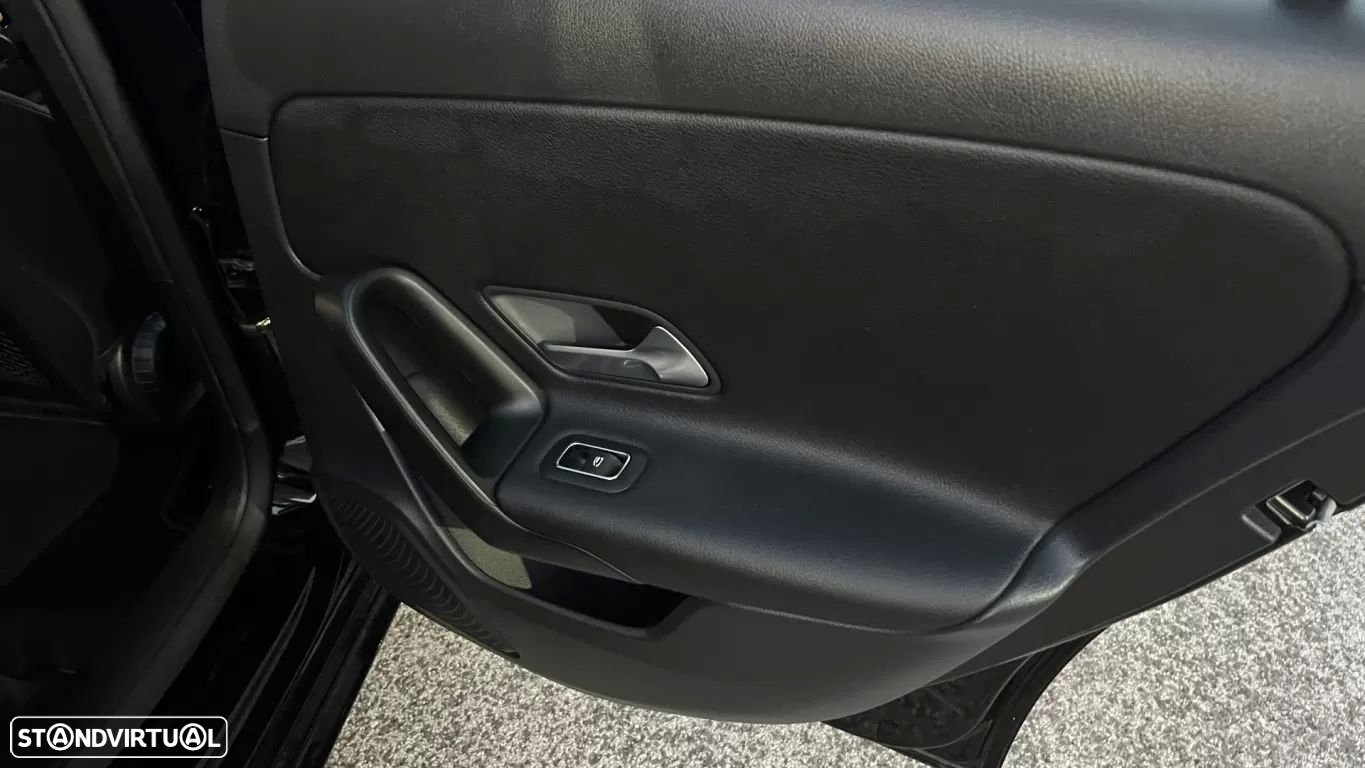 Mercedes-Benz A 250 e - 38