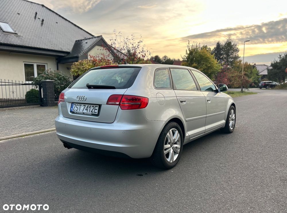 Audi A3 Sportback - 4