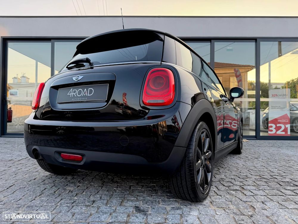 MINI 3 Portas One D - 21