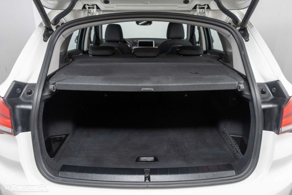 BMW X1 25 e xDrive Corporate Edition - 18