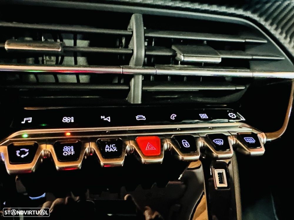 Peugeot 208 1.2 PureTech Allure Pack - 16