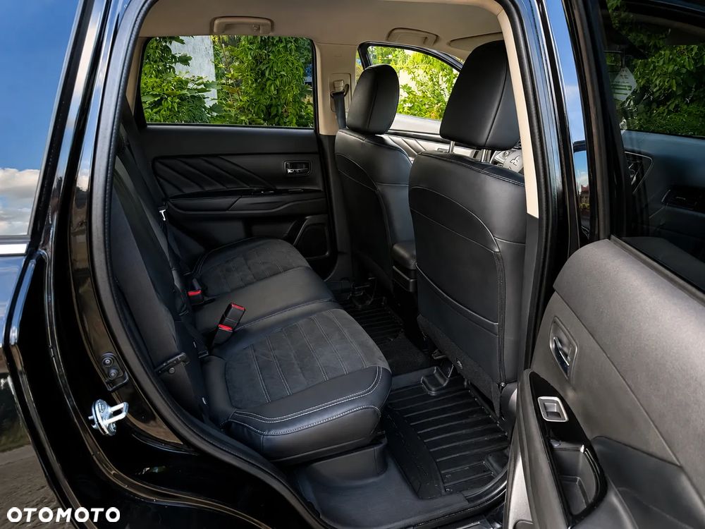Mitsubishi Outlander 2.0 Intense + CVT - 9