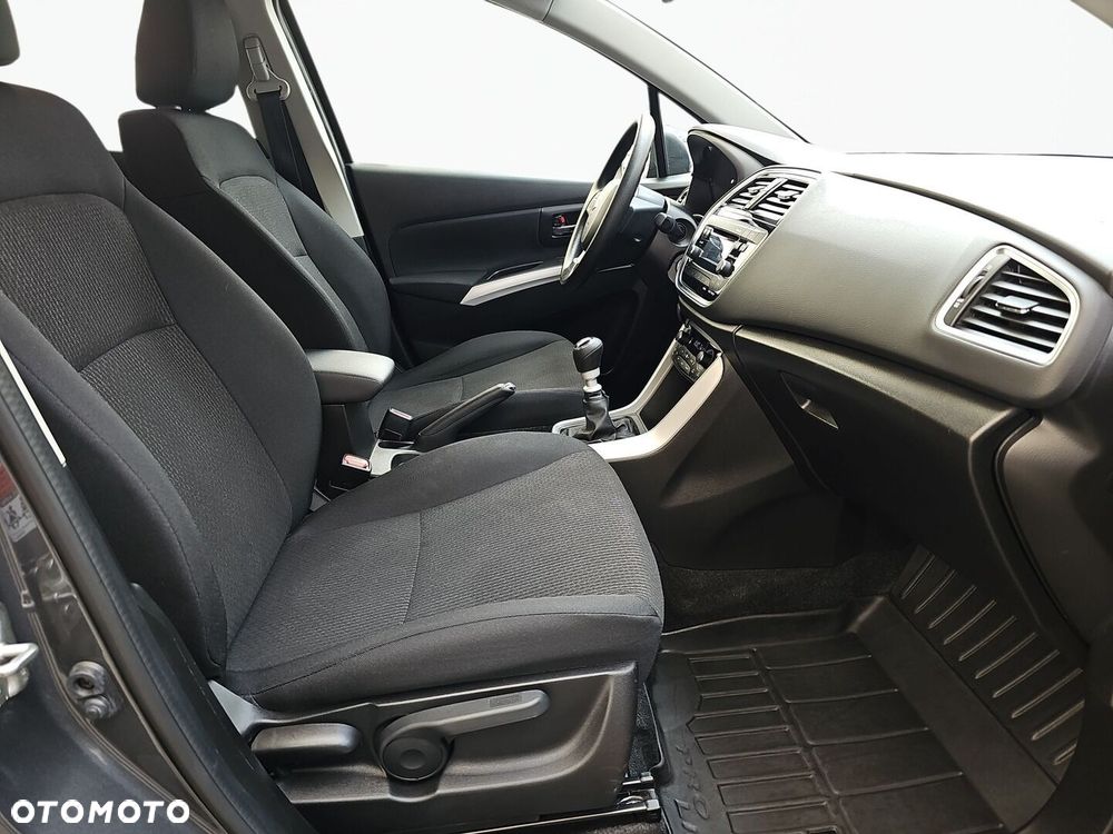 Suzuki SX4 S-Cross - 17