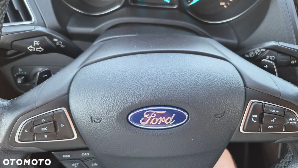 Ford Kuga 2.0 TDCi 4x4 Titanium - 24