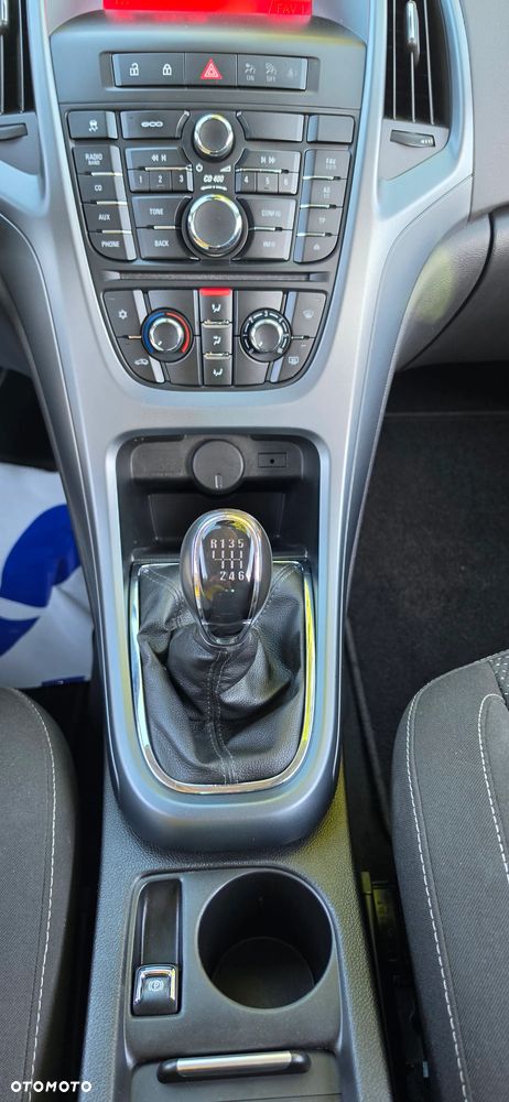 Opel Astra 1.4 Turbo - 23
