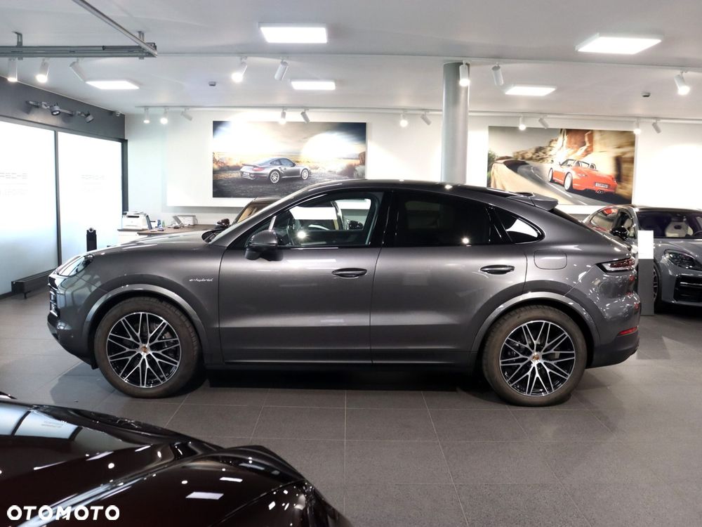 Porsche Cayenne E-Hybrid PHEV - 2