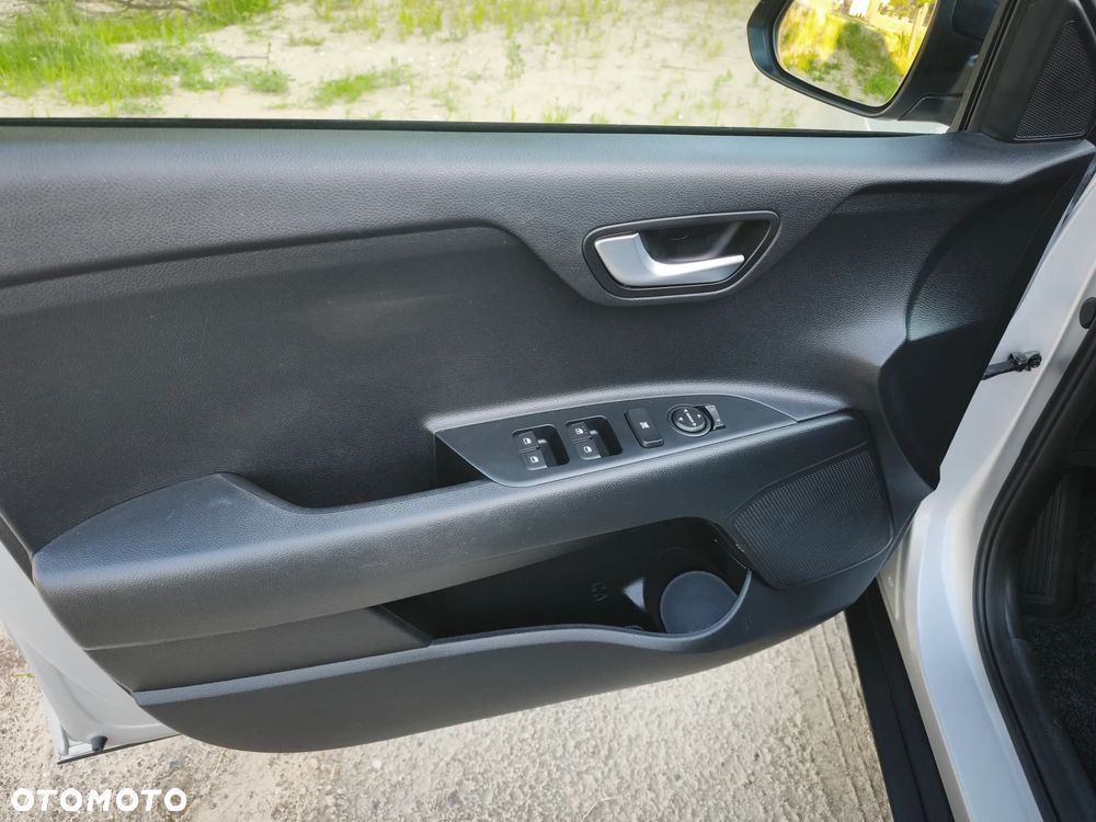 Kia Stonic - 17