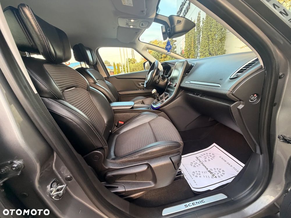 Renault Grand Scenic - 34