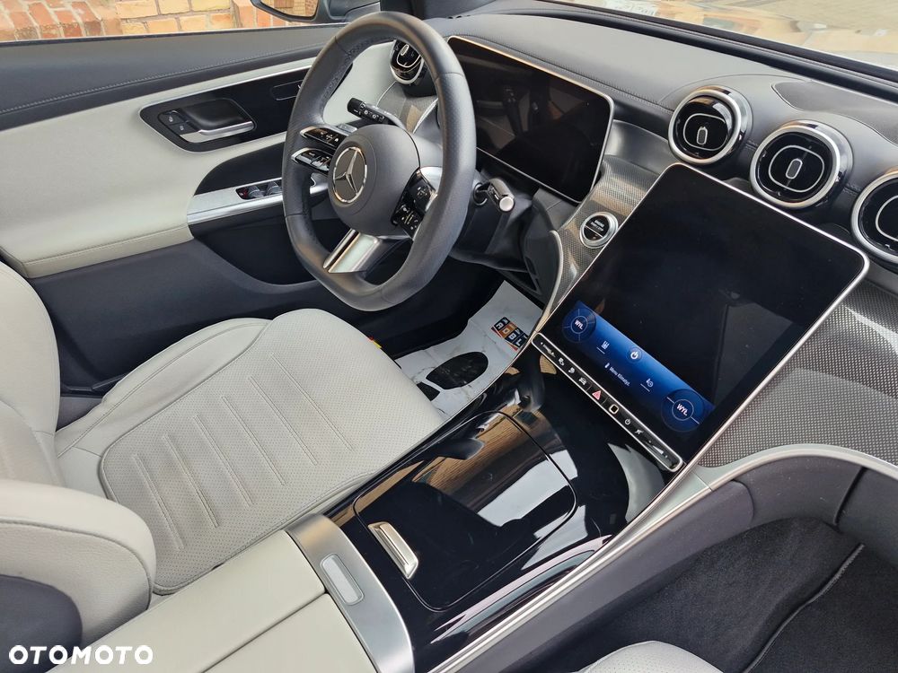 Mercedes-Benz GLC - 29