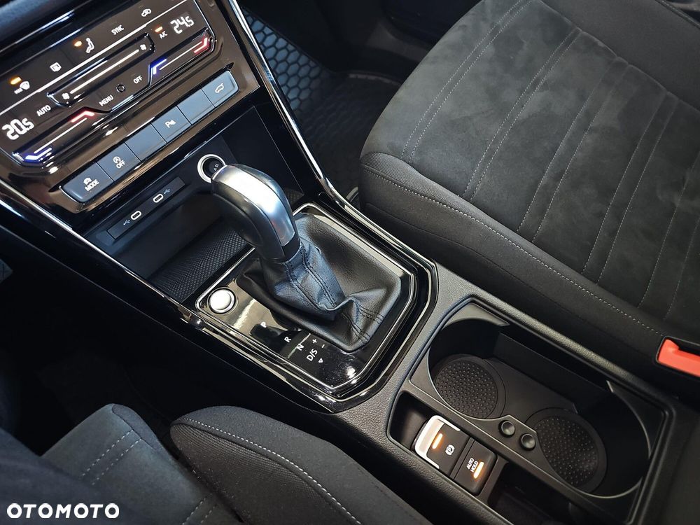 Volkswagen Touran - 14