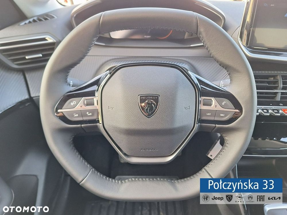 Peugeot 208 - 40