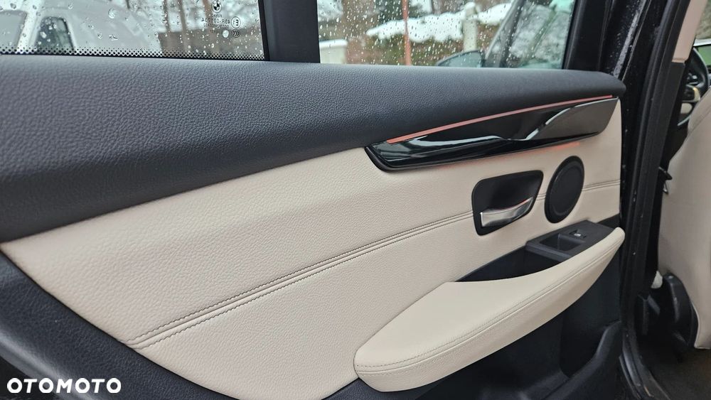 BMW Seria 2 218d Luxury Line - 12