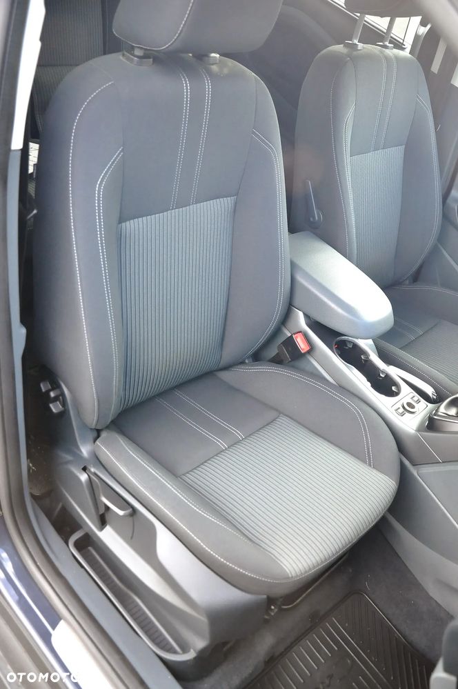 Ford Grand C-MAX 2.0 TDCi Titanium - 32