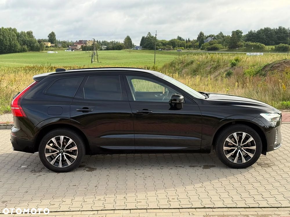 Volvo XC 60 B5 B AWD Plus Dark - 4