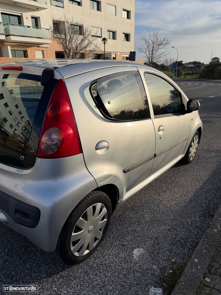 Peugeot 107 1.0 Trendy - 5
