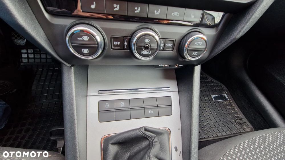 Skoda Octavia 1.6 TDI Ambition - 24