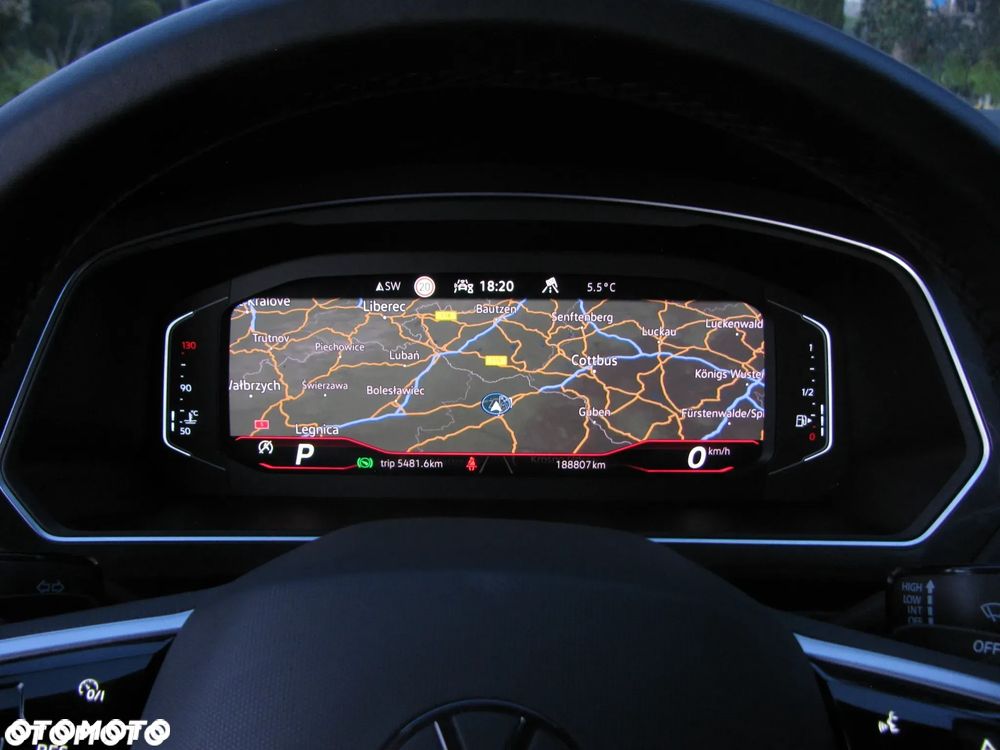 Volkswagen Tiguan 2.0 TDI SCR 4MotION DSG R-Line - 19