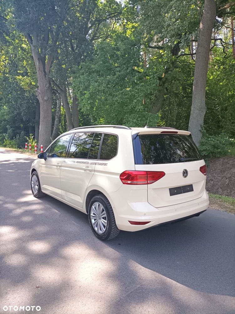 Volkswagen Touran - 18