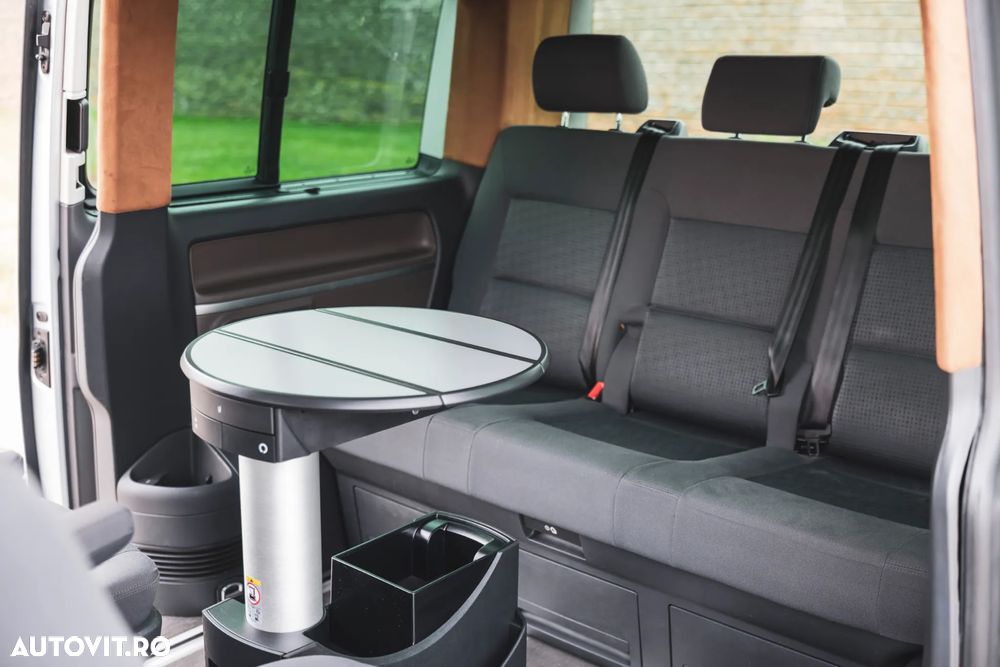 Volkswagen Multivan - 21