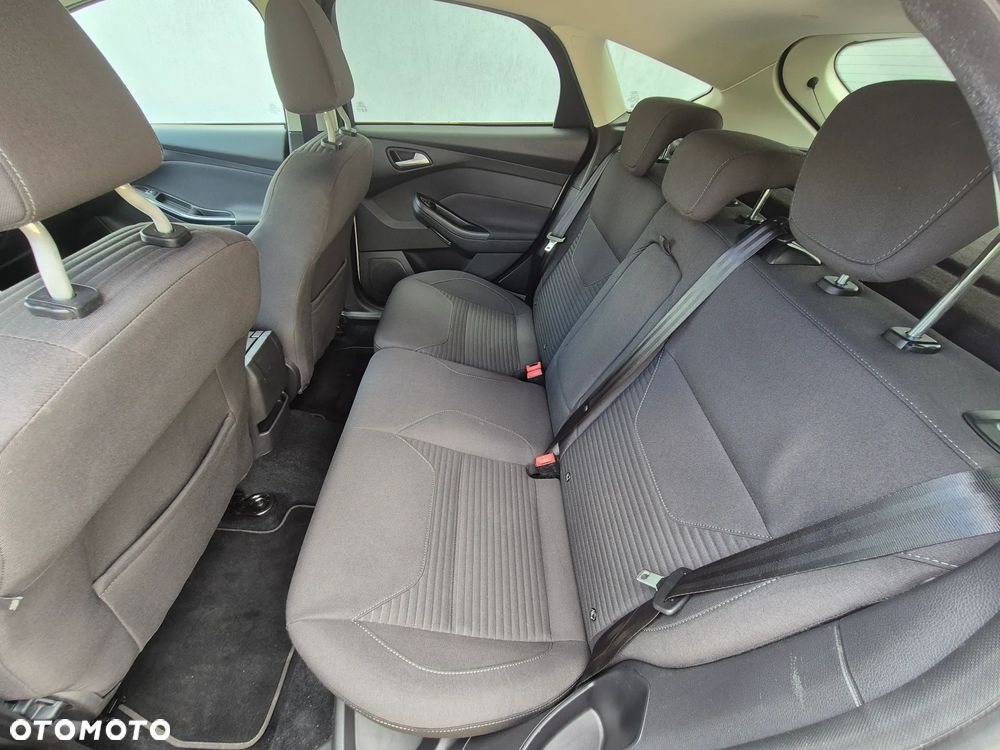 Ford Focus - 16