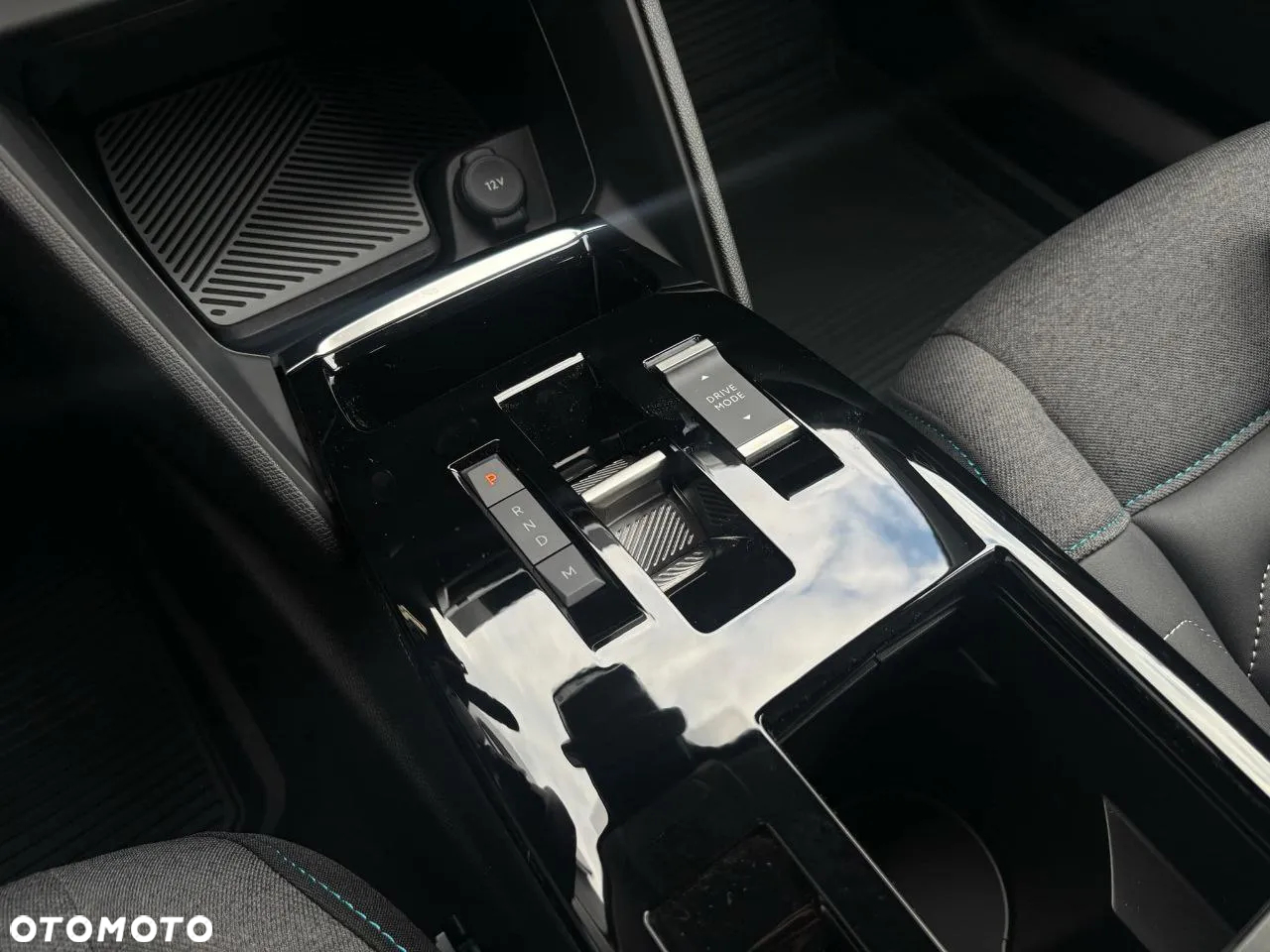 Citroën C4 1.2 PureTech Plus S&S EAT8 - 9