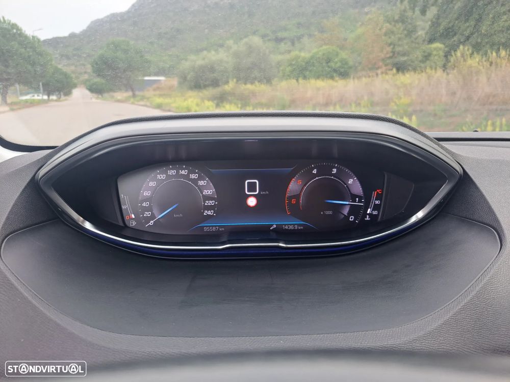 Peugeot 3008 1.5 BlueHDi Active Pack - 18