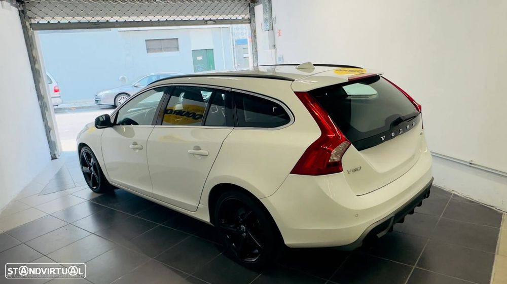 Volvo V60 1.6 D2 Drive R-Design Start/Stop - 2