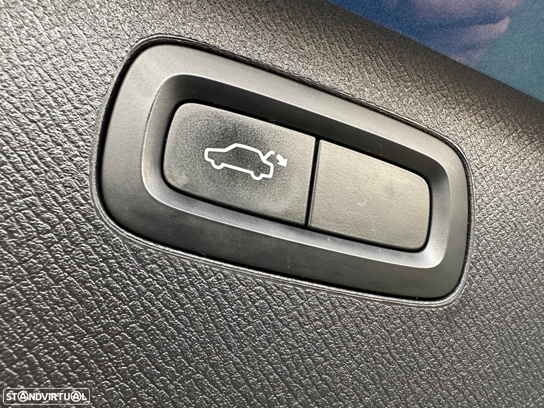 Volvo XC 90 2.0 T8 PHEV R-Design AWD - 39