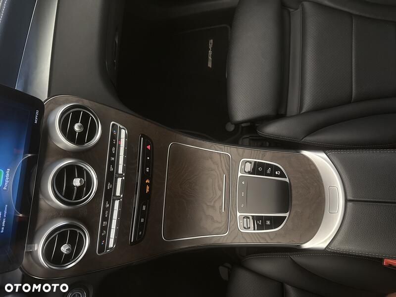 Mercedes-Benz GLC - 19